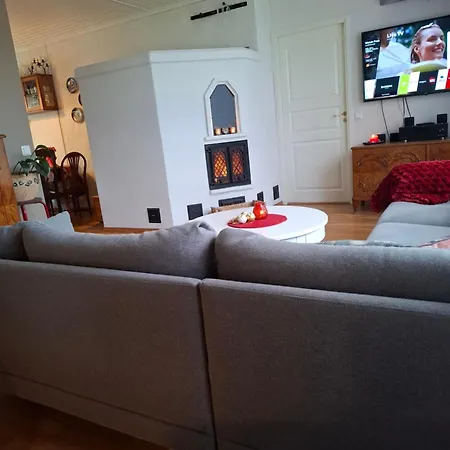 Northern Lights For Families - Close To The Arctic Circle 빌라